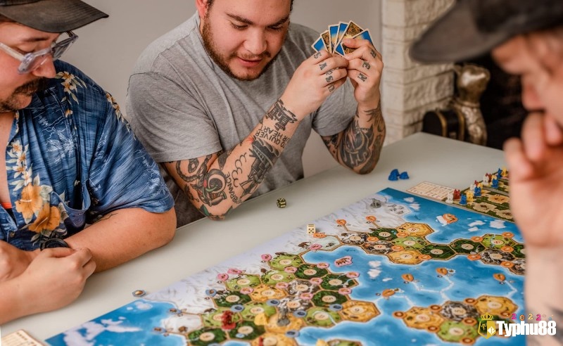 Trải nghiệm chơi Game Catan cùng bạn bè