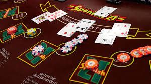 Spanish 21 là gì? So sánh chi tiết Spanish 21 với Baccarat