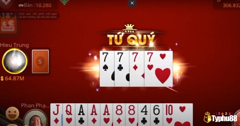 Tứ quý là bộ gồm 4 lá bài cùng giá trị như 4 con 7 phía trên