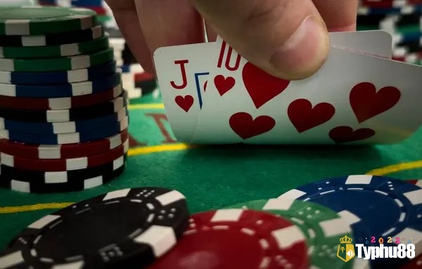 Lựa chọn vị trí trong game bài poker