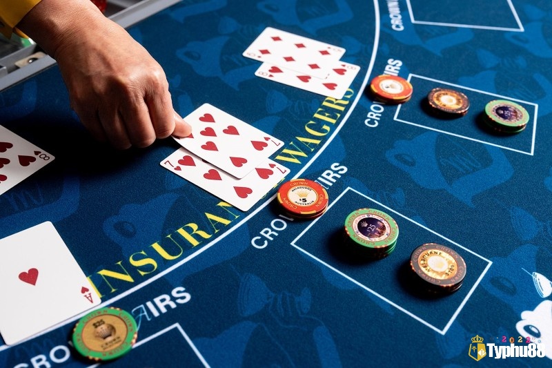 Khi thực hiện đếm bài Blackjack thì người chơi cần tránh bị phát hiện
