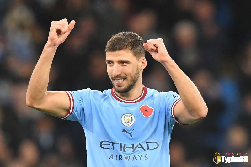 Ruben Dias khẳng định vị thế là ậu vệ hay nhất ngoại hạng anh với vai trò trụ cột trong hàng thủ Manchester City
