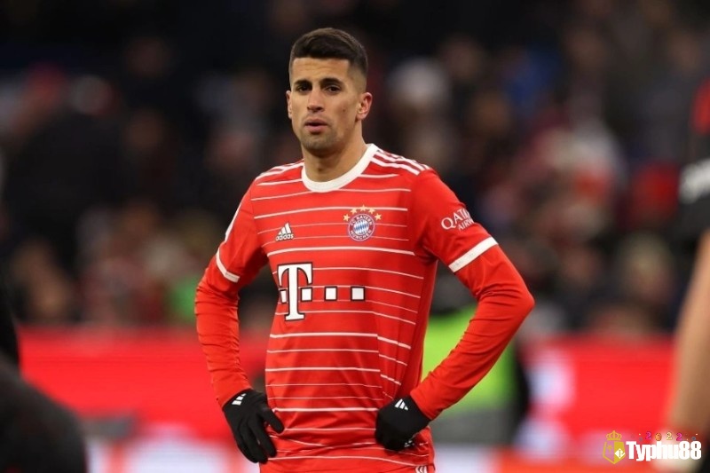 Joao Cancelo nhanh chóng tái khẳng định vị thế là một trong những hậu vệ hay nhất ngoại hạng anh