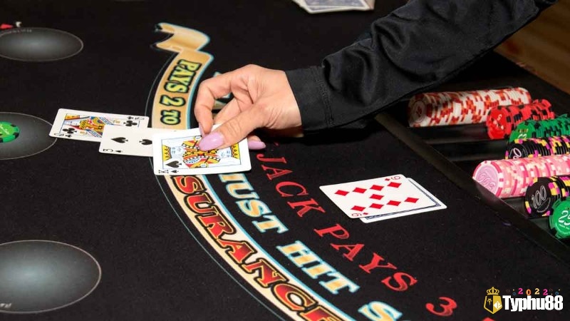 Đếm bài là một trong những chiến thuật nâng cao hiệu quả nhất trong blackjack tiền thật