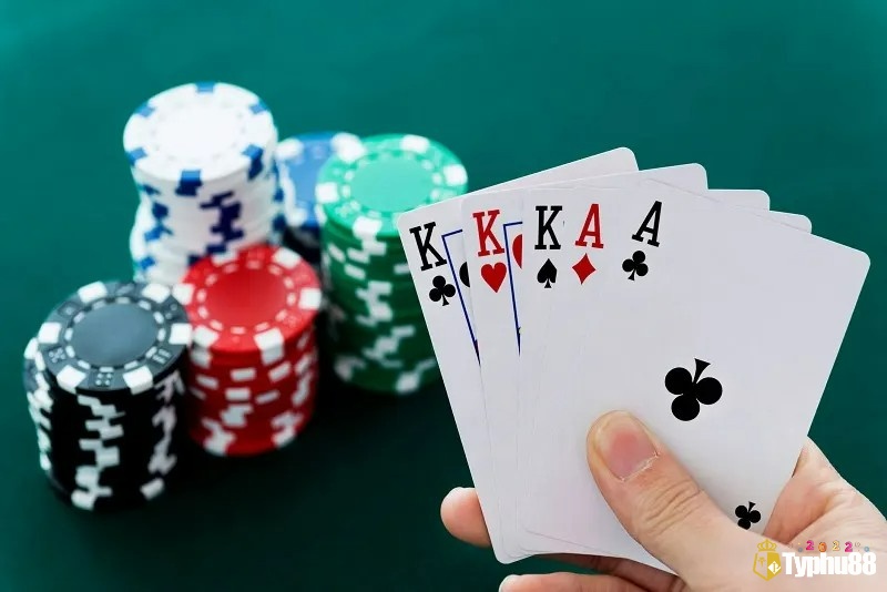 Hiểu luật dead hand và misdeal giúp người chơi tránh sai sót khi chia bài, bảo vệ quyền lợi và sự công bằng