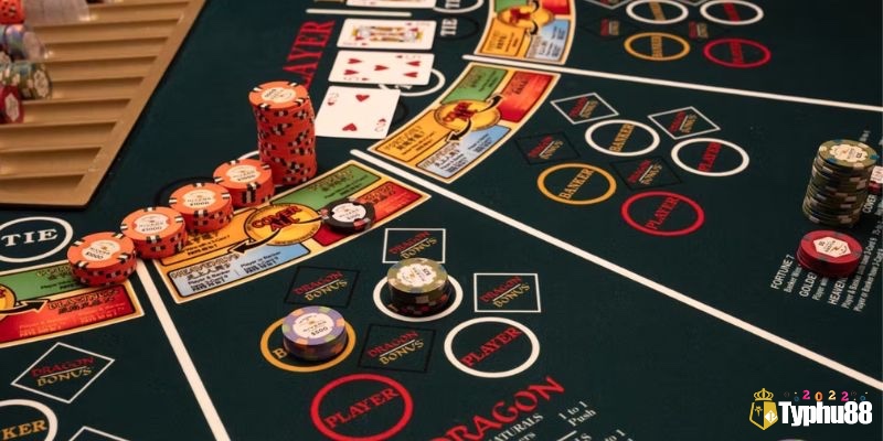 Người chơi Baccarat chọn kèo hòa để nhận thưởng cao 8:1–9:1, nhưng xác suất thắng thấp và rủi ro lớn do lợi thế nhà cái khoảng 14%