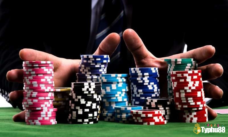 Tránh sai lầm khi chơi Poker để tăng cơ hội thắng