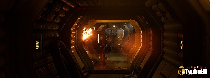 Hành lang trạm Sevastopol tối và chật, ánh đèn huỳnh quang xanh nhạt phản chiếu lên kim loại trong game Alien: Isolation