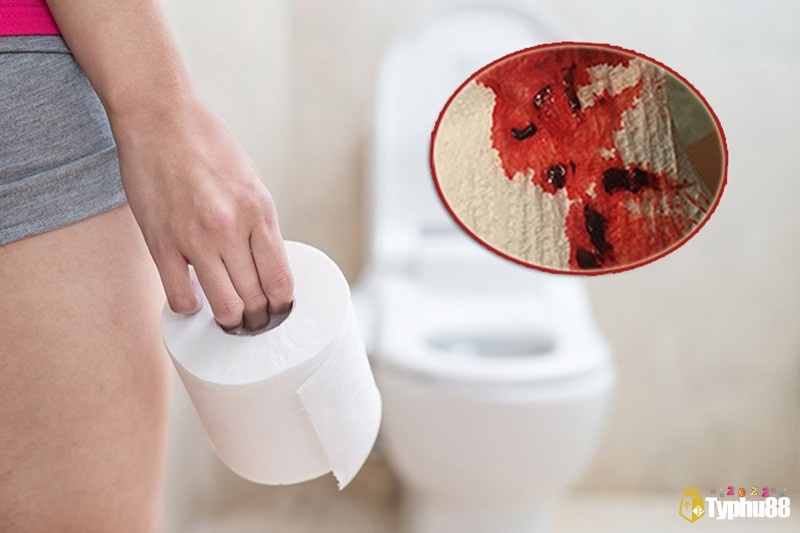 Giấc mơ thấy đi vệ sinh ra máu thể hiện cho năng lượng và sức sống mạnh mẽ của bạn